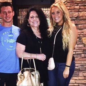 Meet your Posher, Amber